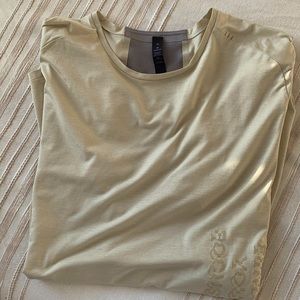 Men’s lululemon shirt